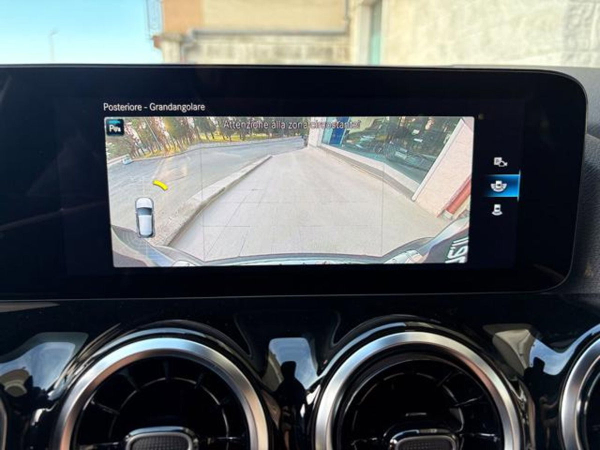 Mercedes-Benz GLA SUV 200 d Automatic 4Matic Premium (13)