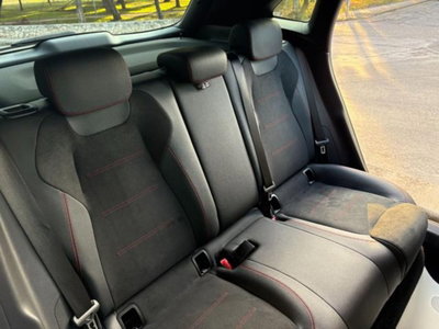 Mercedes-Benz GLA SUV 200 d Automatic 4Matic Premium (18)