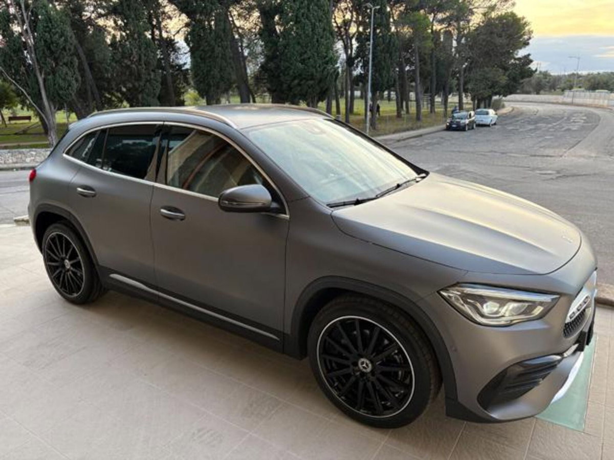 Mercedes-Benz GLA SUV 200 d Automatic 4Matic Premium (3)