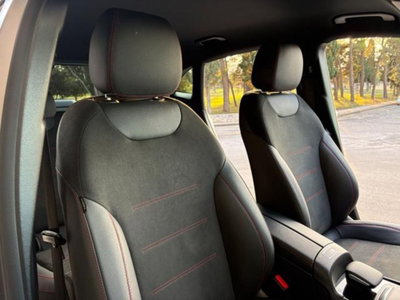 Mercedes-Benz GLA SUV 200 d Automatic 4Matic Premium (9)