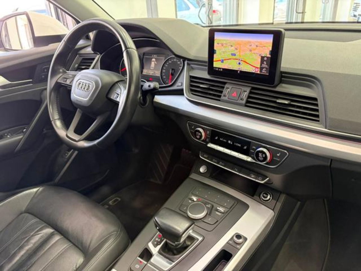 Audi Q5 2.0 TDI quattro S tronic Business (11)