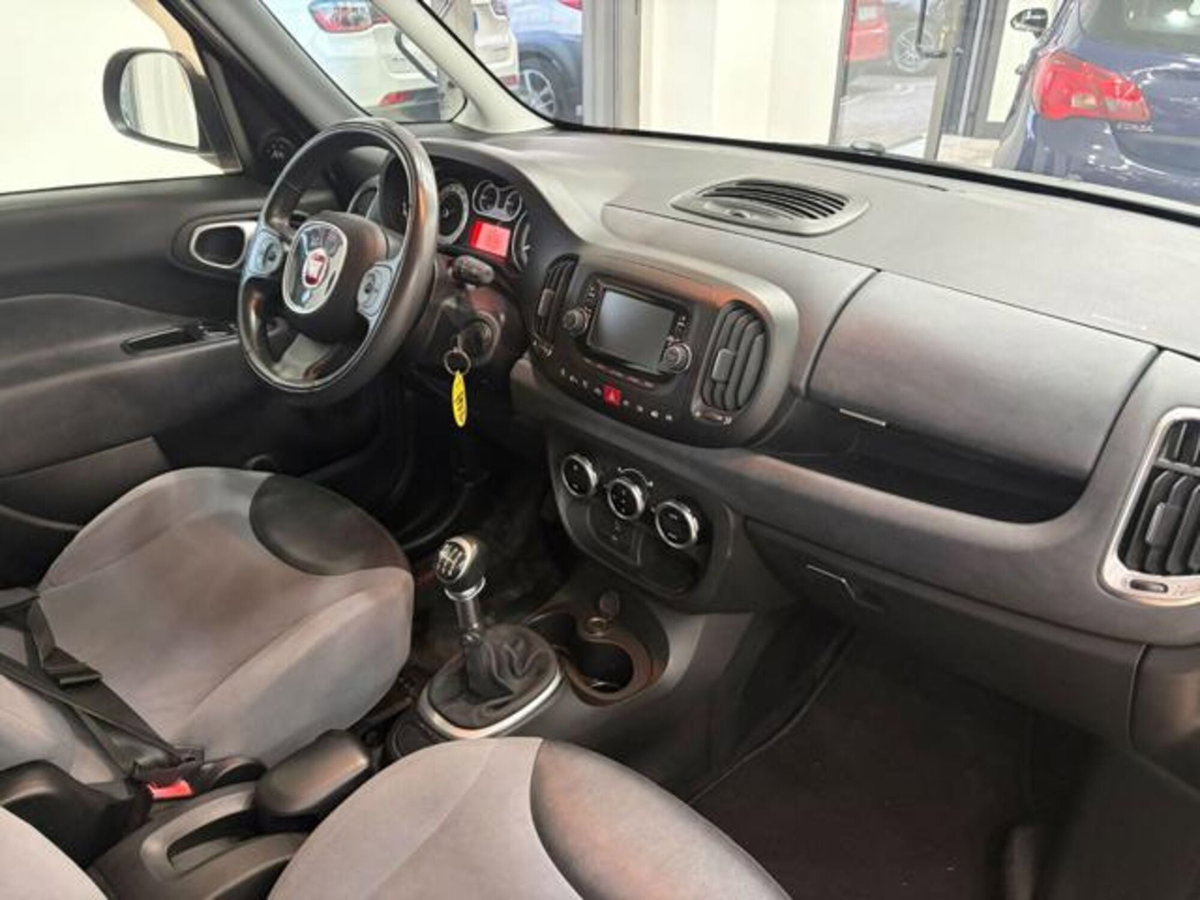 Fiat 500L Living 1.6 Multijet 105 CV Lounge (8)