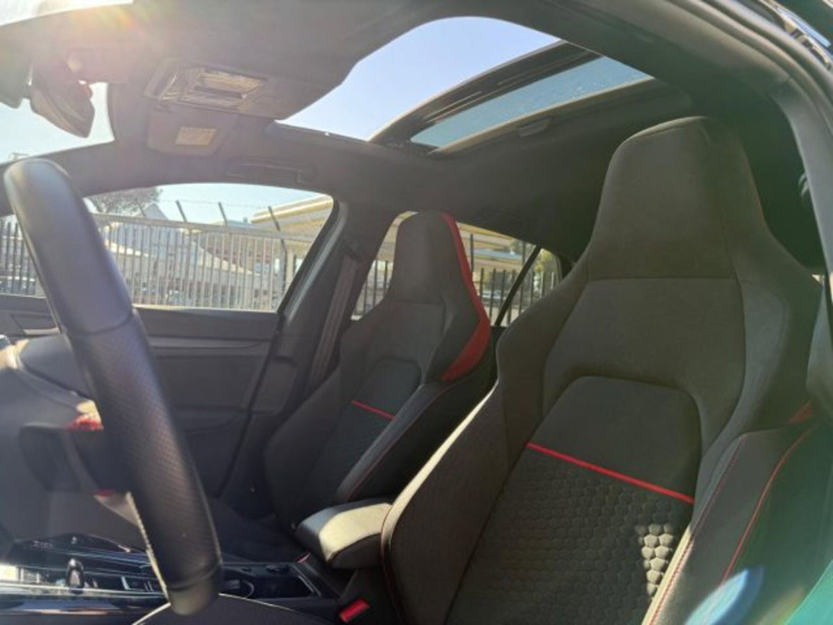 Volkswagen Golf 2.0 TSI GTI DSG Clubsport 45 (10)