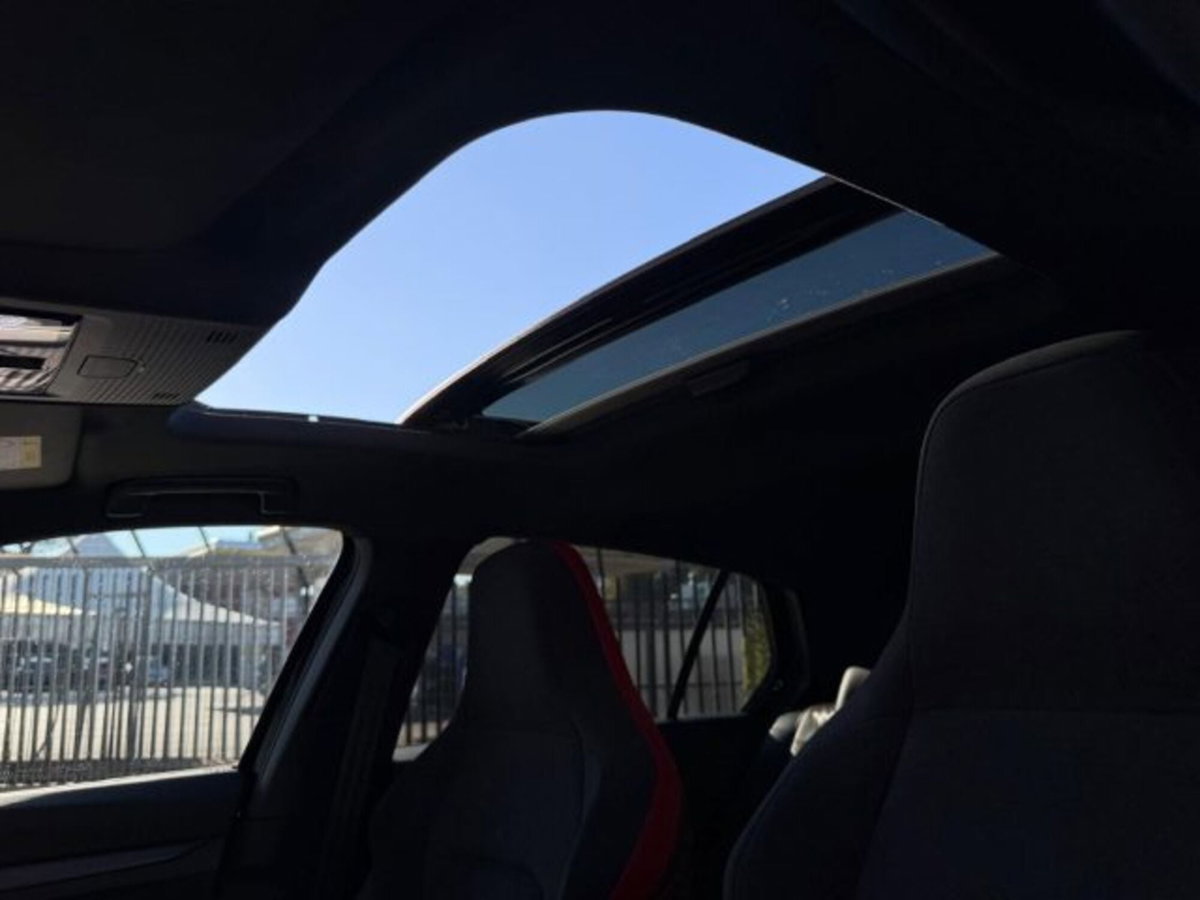 Volkswagen Golf 2.0 TSI GTI DSG Clubsport 45 (12)