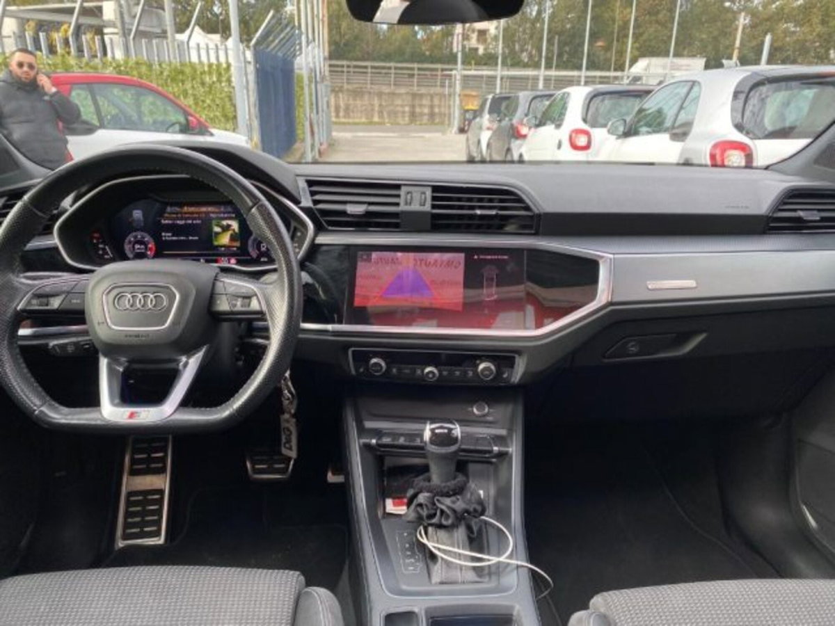 Audi Q3 Sportback 35 TDI quattro S tronic S line edition (9)