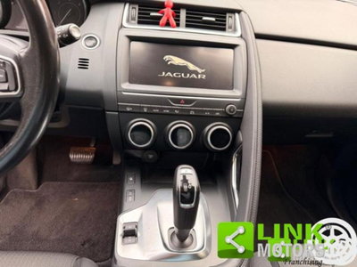 Jaguar E-Pace 2.0D 150 CV R-Dynamic (12)