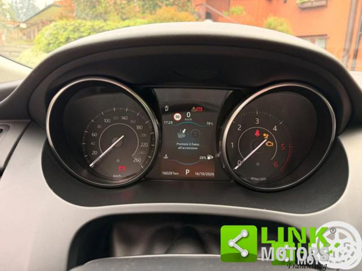 Jaguar E-Pace 2.0D 150 CV R-Dynamic (13)
