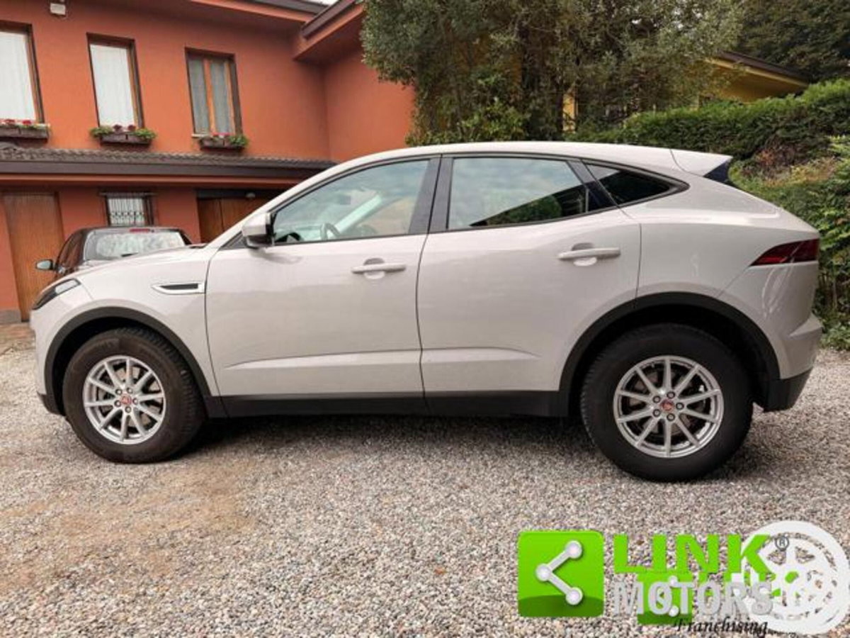 Jaguar E-Pace 2.0D 150 CV R-Dynamic (8)