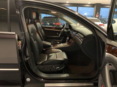 Audi A8 3.0 V6 TDI F.AP. quattro tiptronic (17)