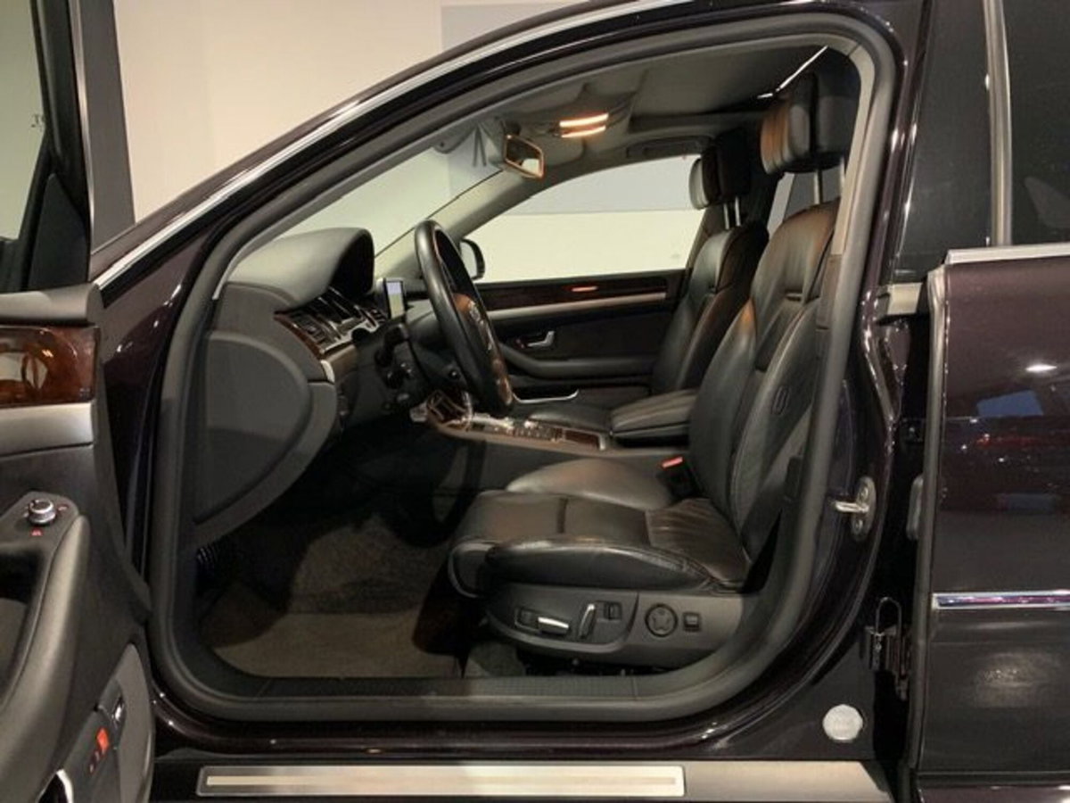 Audi A8 3.0 V6 TDI F.AP. quattro tiptronic (9)