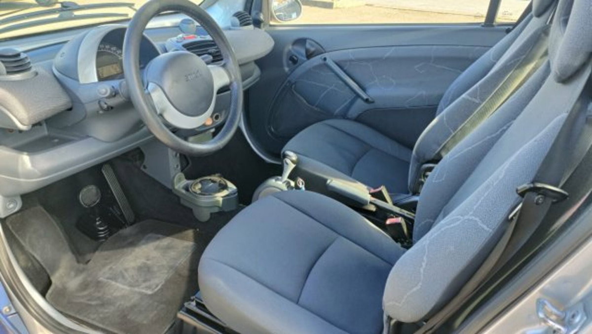 smart Fortwo 800 coupé passion cdi (9)