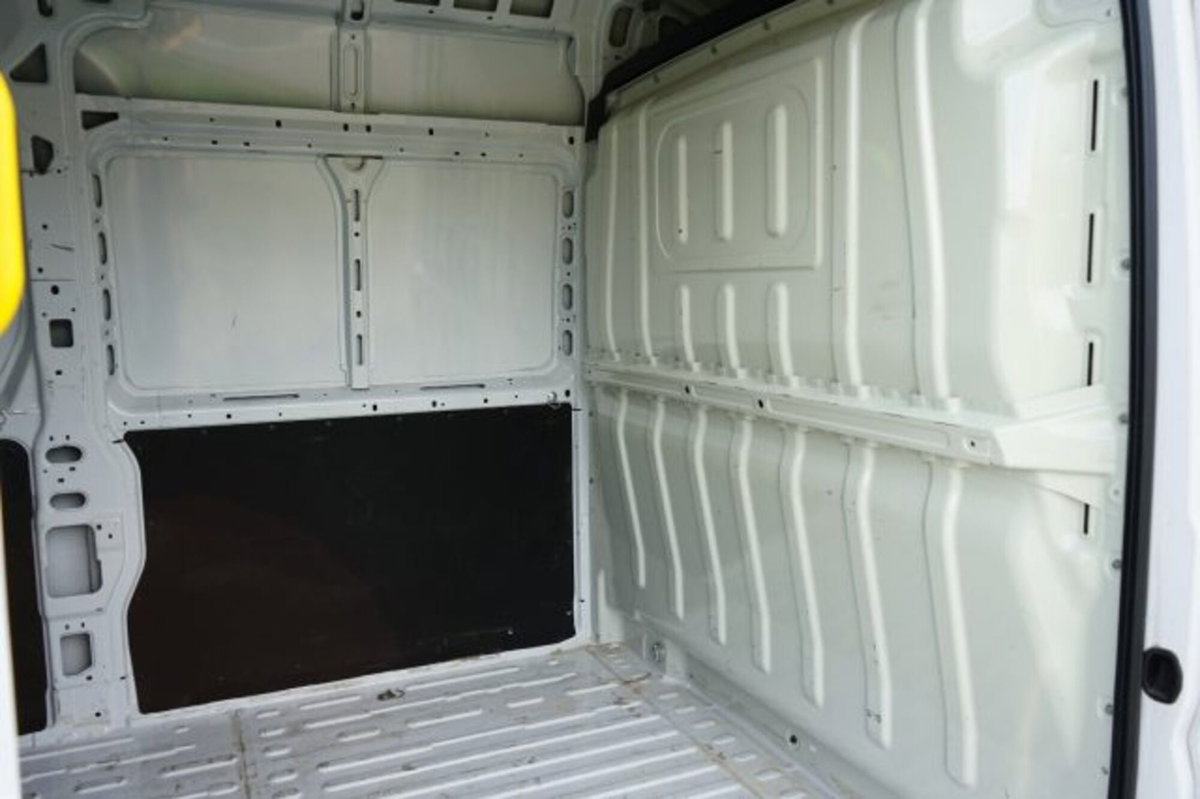 Fiat Ducato Furgone L3H2 2.2 diesel 140cv auto (14)