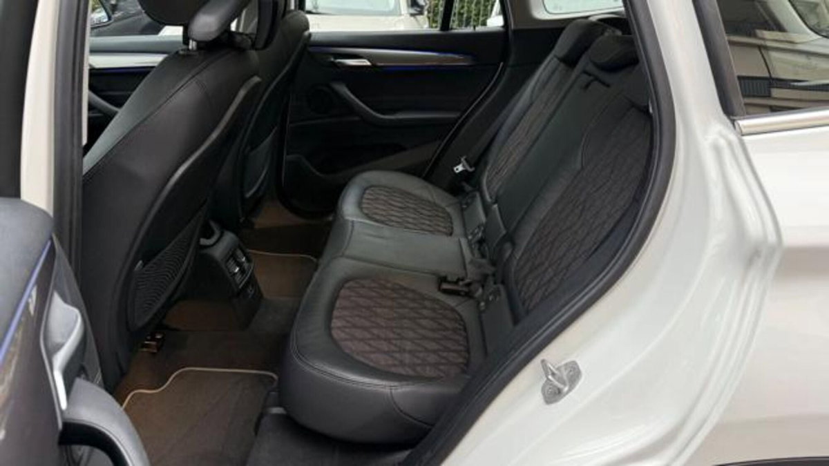 BMW X1 sDrive 18d xLine (15)