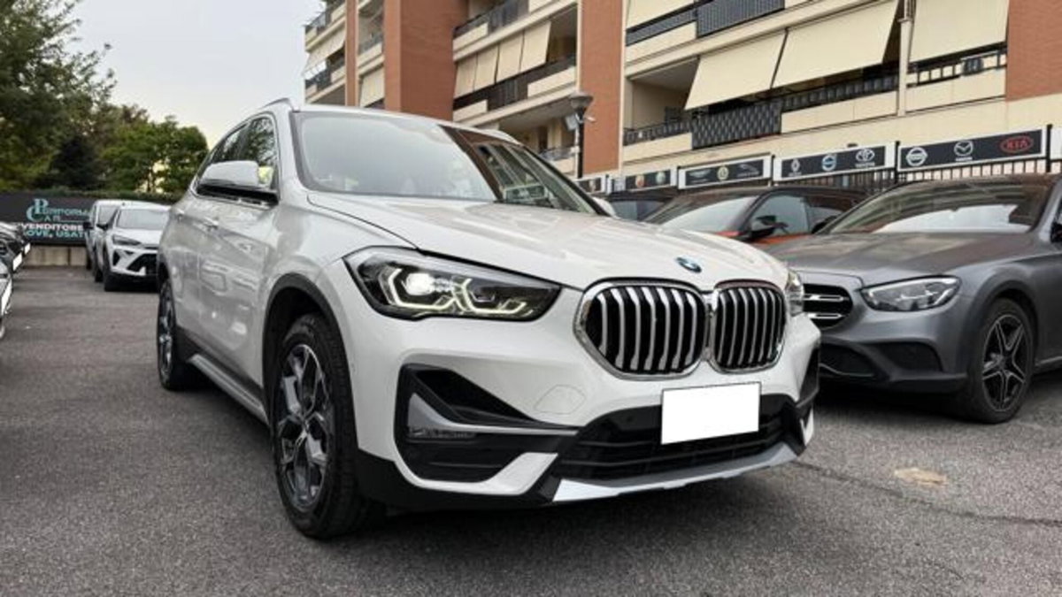 BMW X1 sDrive 18d xLine (2)
