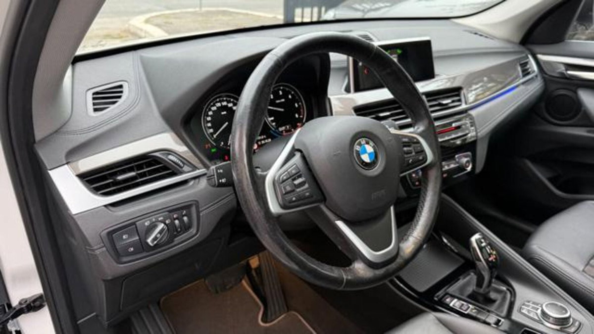 BMW X1 sDrive 18d xLine (20)