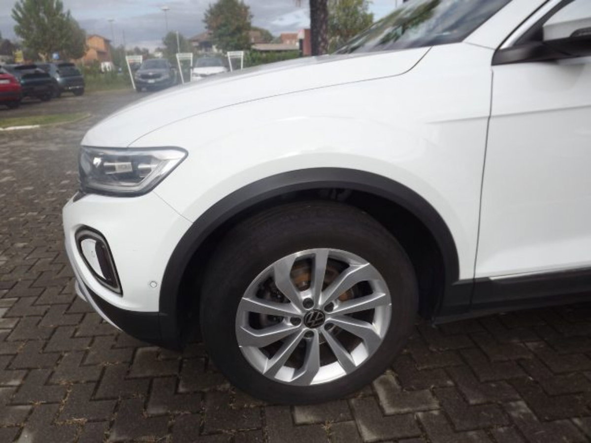 Volkswagen T-Roc 1.0 TSI Style (17)