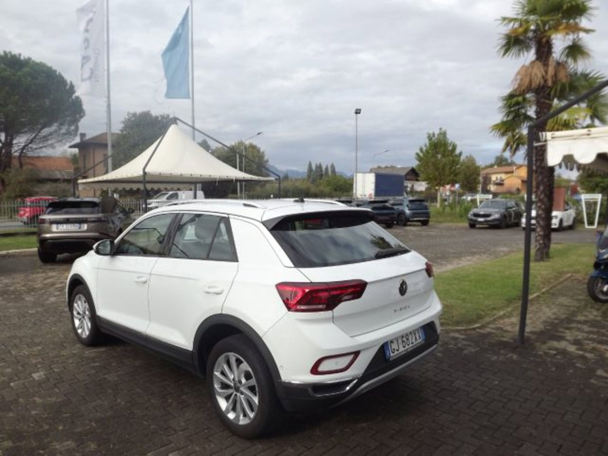 Volkswagen T-Roc 1.0 TSI Style (6)