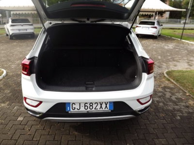 Volkswagen T-Roc 1.0 TSI Style (9)