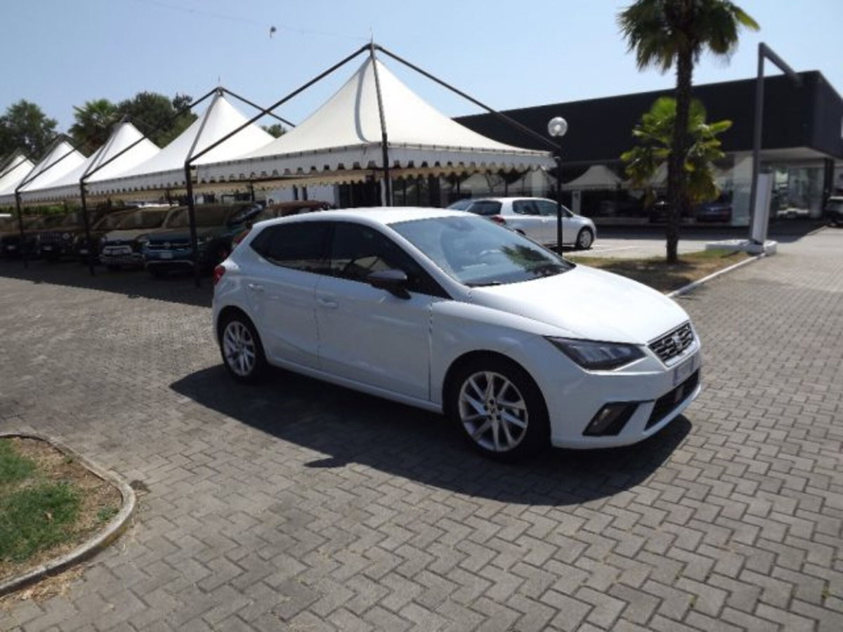 SEAT Ibiza 1.0 EcoTSI 115 CV DSG 5 porte FR (10)