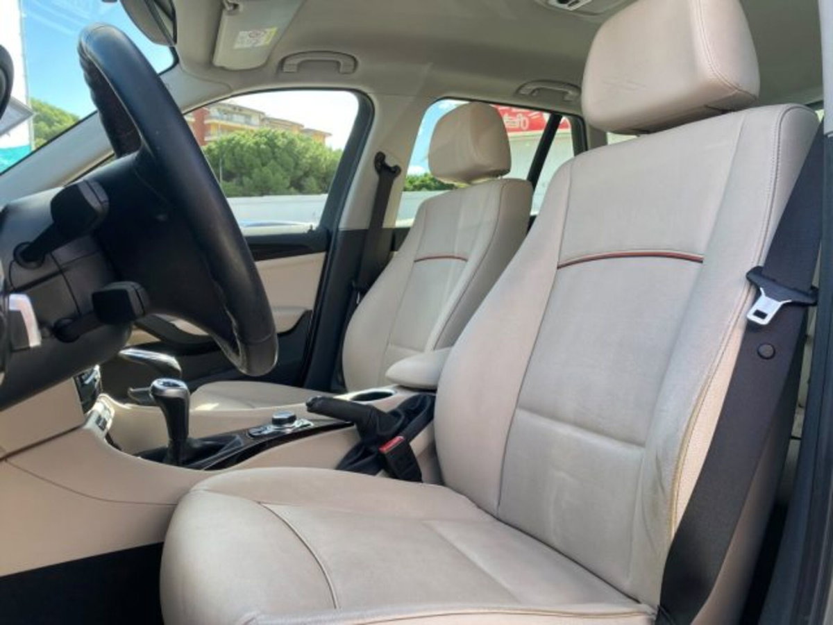 BMW X1 sDrive20d X Line (8)