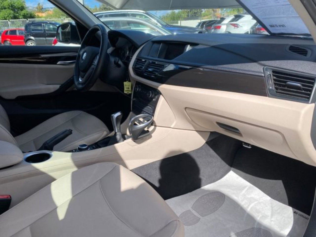 BMW X1 sDrive20d X Line (9)