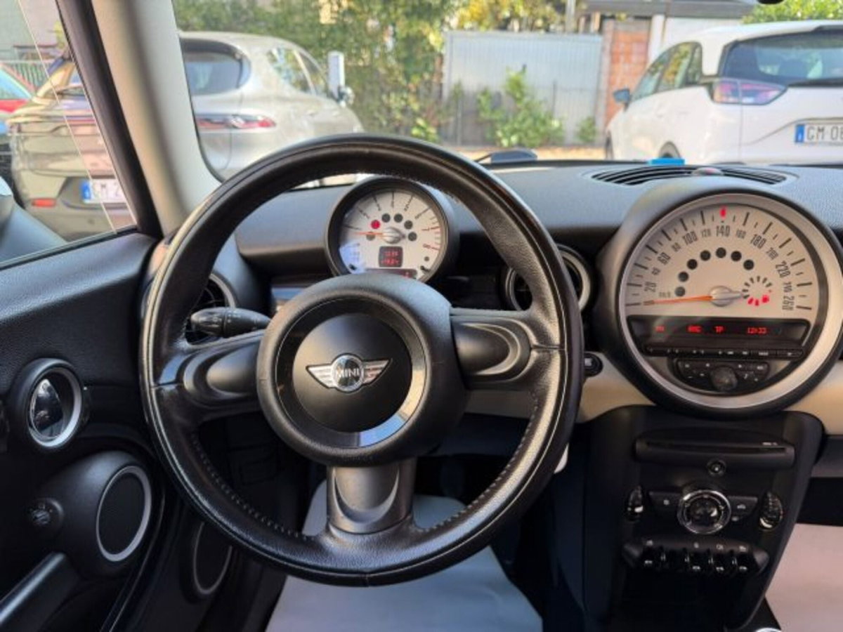 MINI Mini Clubman 1.6 16V Cooper Clubman (5)