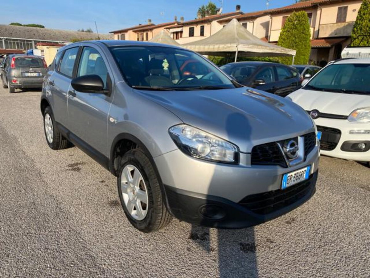 Nissan Qashqai 1.5 dCi DPF Acenta (2)