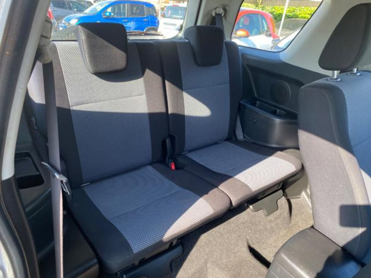 Suzuki Grand Vitara 1.9 DDiS 3 porte (9)
