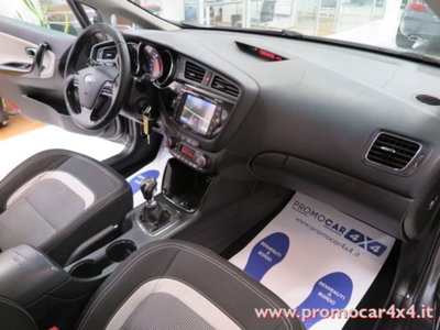 Kia cee'd 1.6 CRDi 110 CV 5 porte high tech (9)