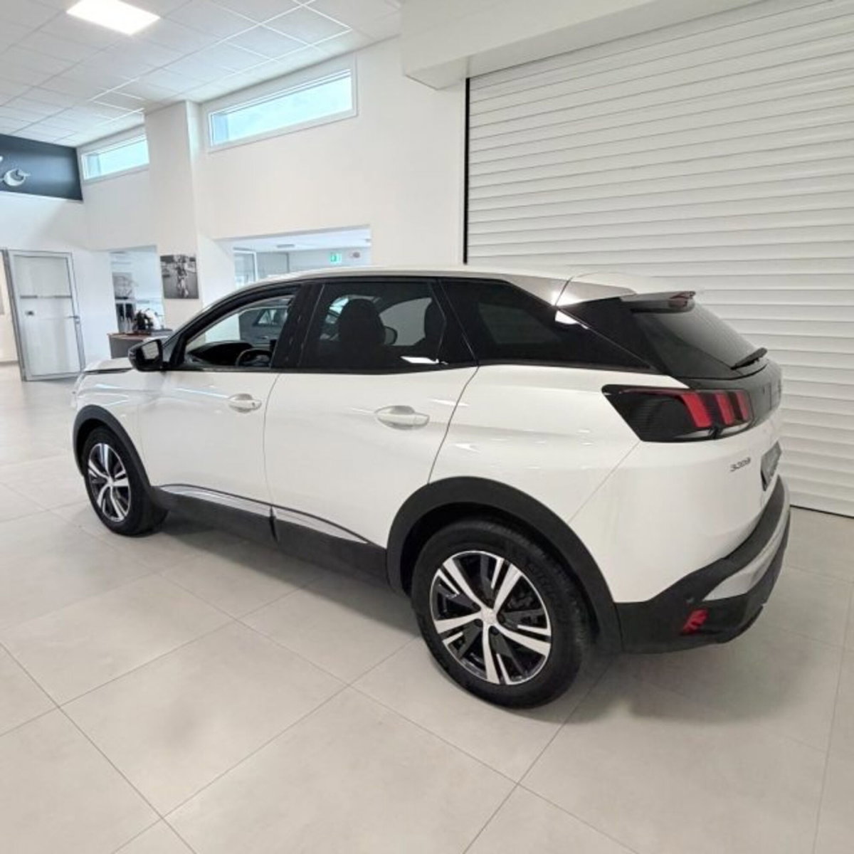 Peugeot 3008 BlueHDi 130 S&S EAT8 Allure Pack (5)