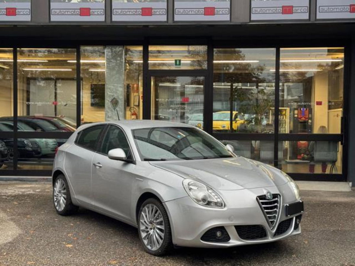 Alfa Romeo Giulietta 1.6 JTDm-2 Distinctive