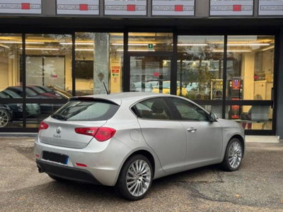 Alfa Romeo Giulietta 1.6 JTDm-2 Distinctive (4)