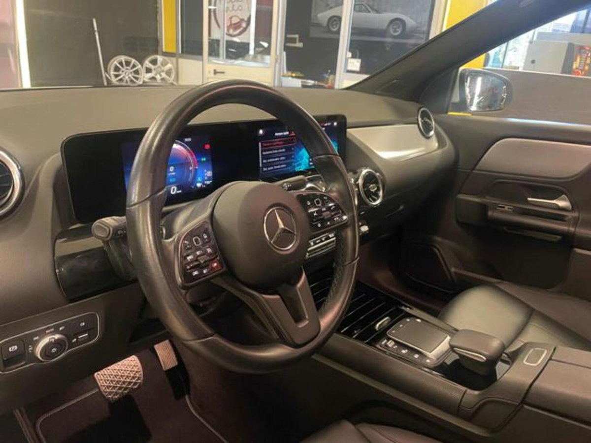Mercedes-Benz GLA SUV 250 Premium (6)