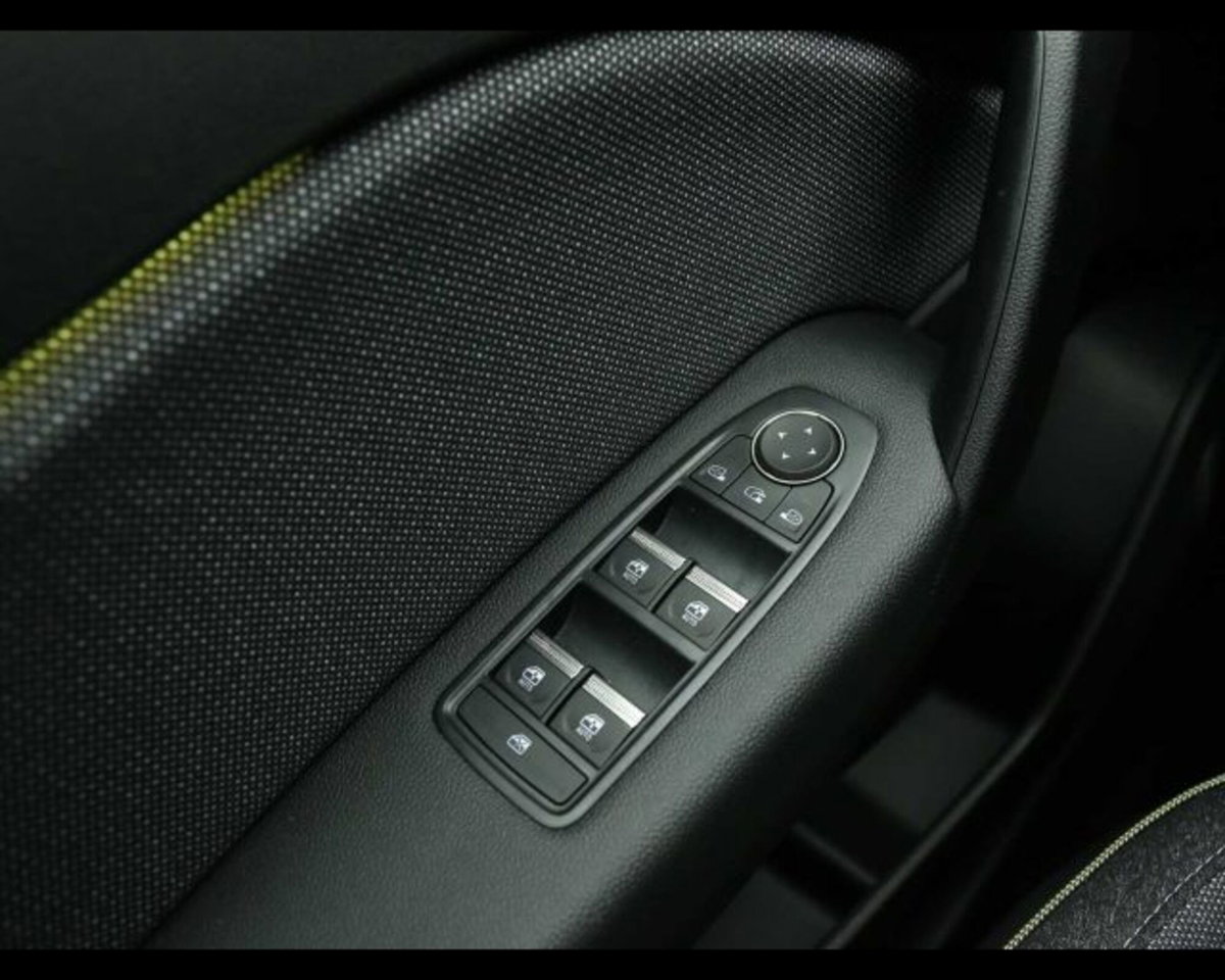 Renault Captur 1.2 eco-g Techno 120cv (15)