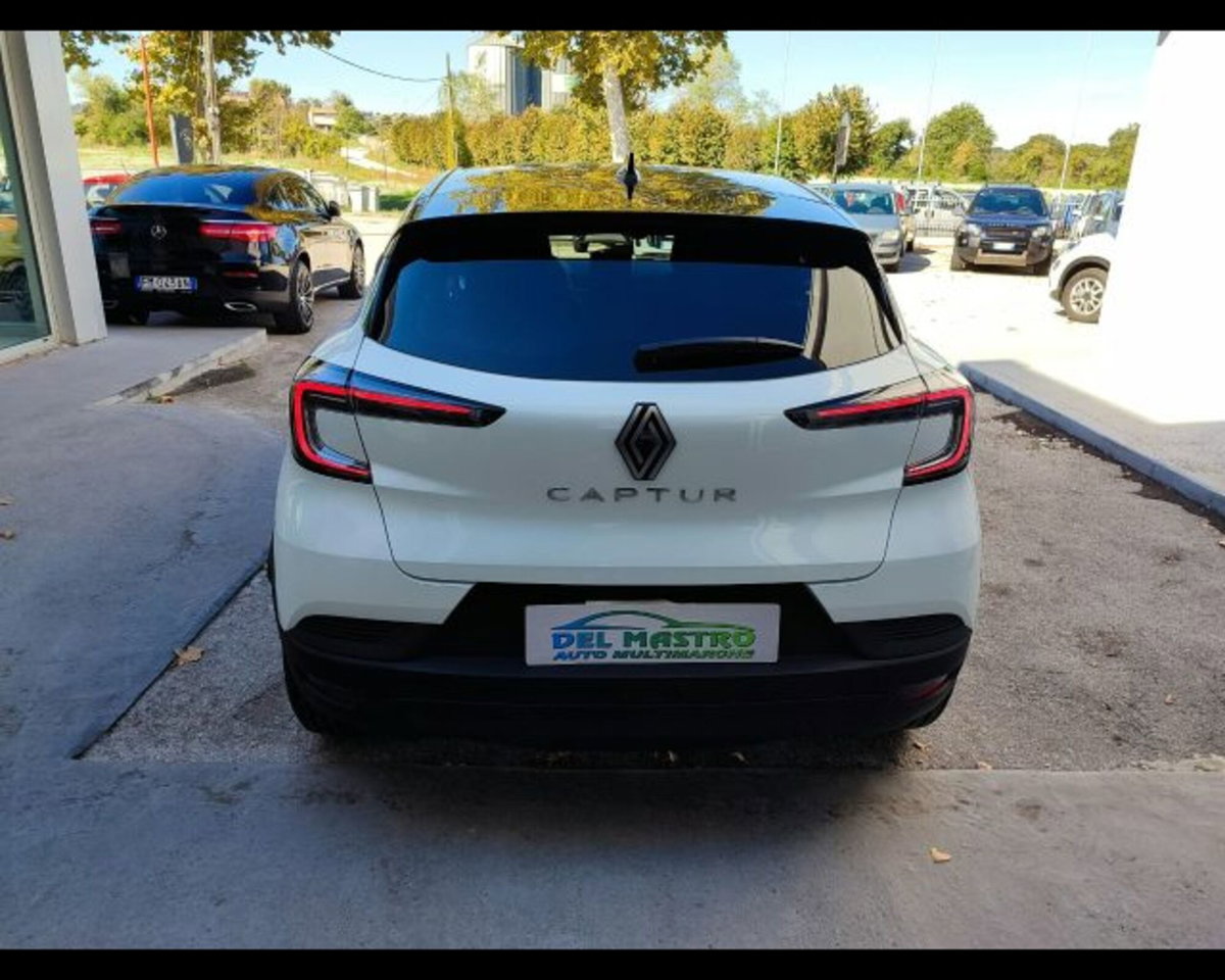 Renault Captur 1.2 eco-g Evolution 120cv (4)