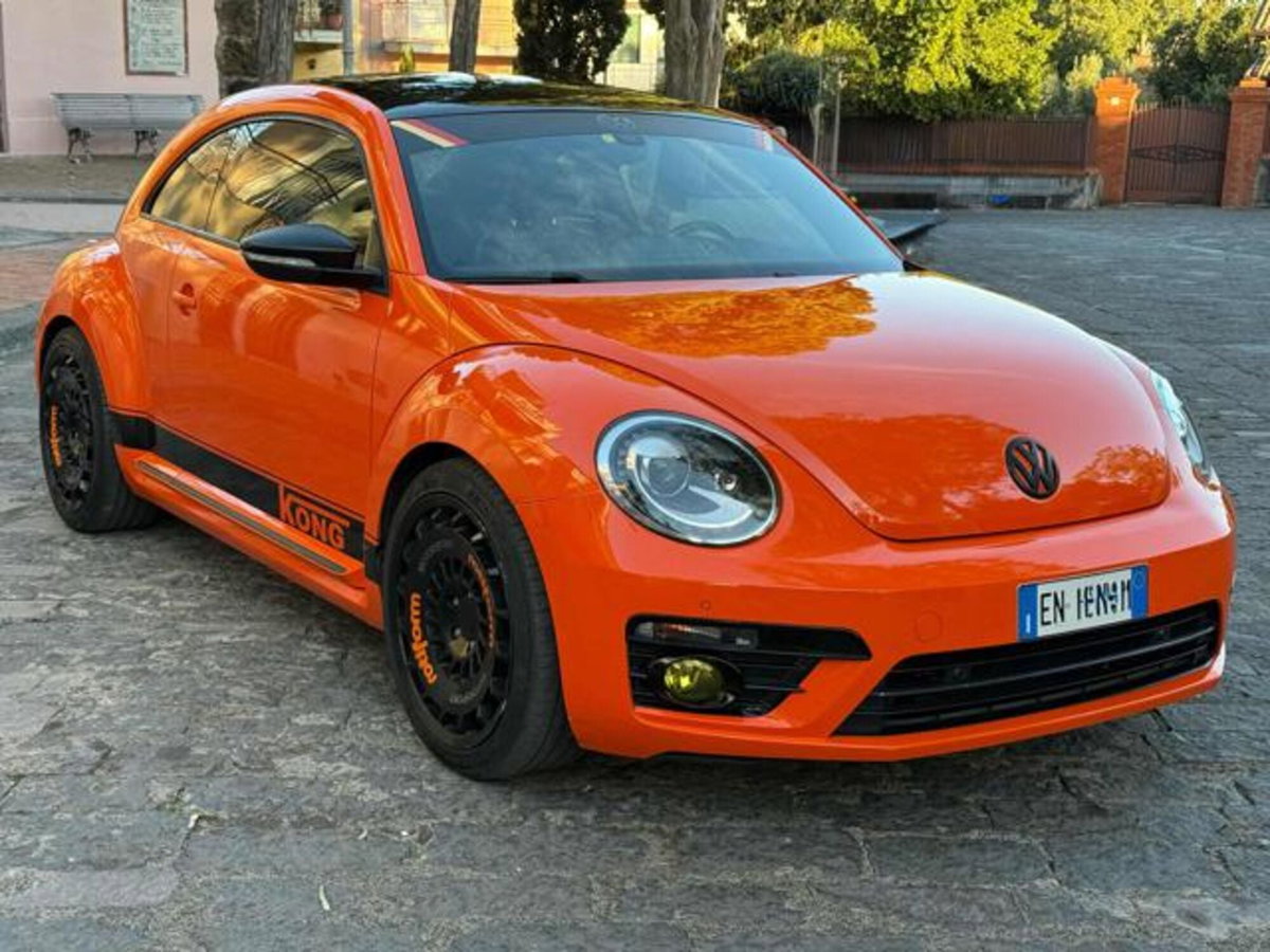 Volkswagen Maggiolino 2.0 TSI DSG Sport (2)