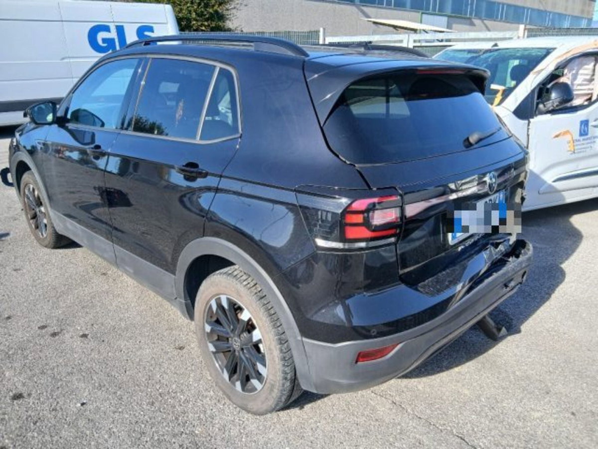 Volkswagen T-Cross 1.0 TSI 110 CV DSG Sport (9)