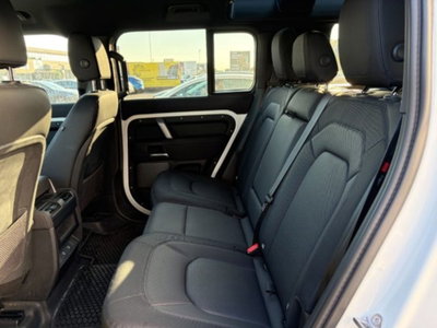 Land Rover Defender 110 3.0d i6 mhev X-Dynamic SE awd 200cv auto (10)