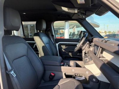 Land Rover Defender 110 3.0d i6 mhev X-Dynamic SE awd 200cv auto (8)