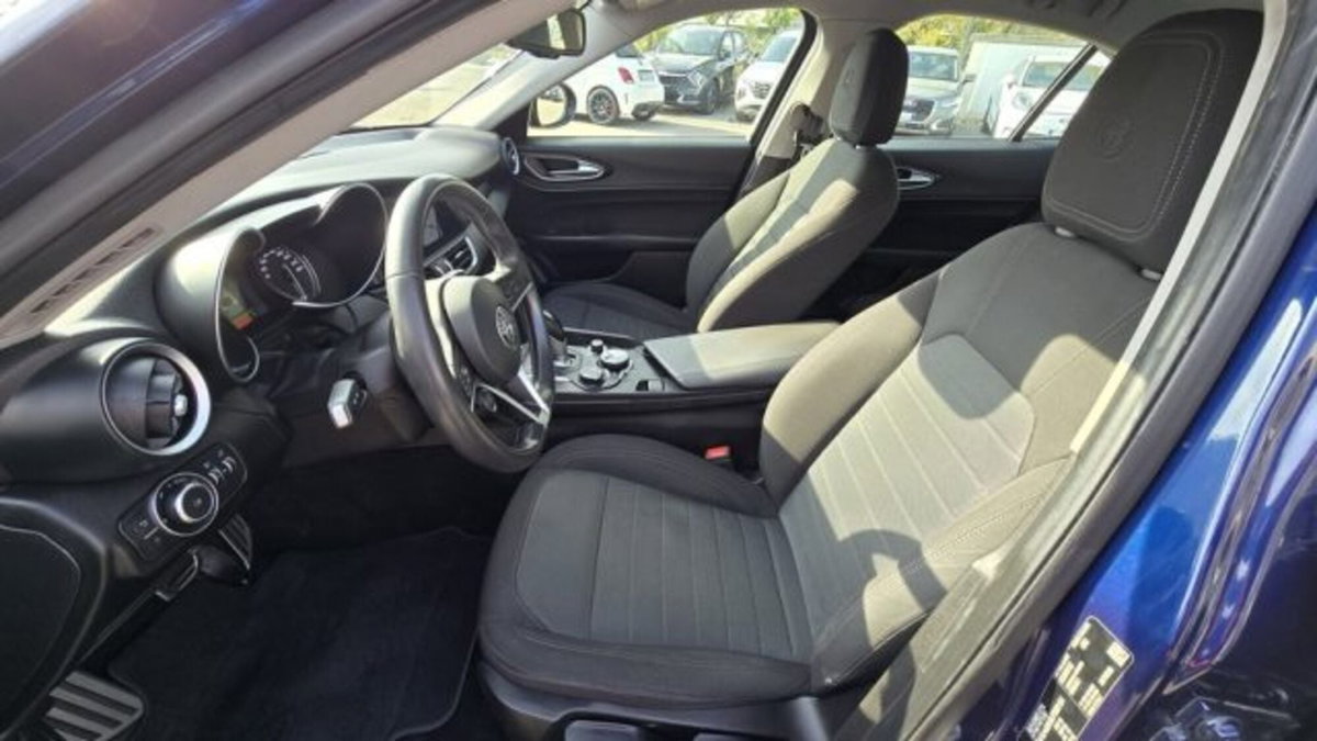 Alfa Romeo Giulia 2.2 Turbodiesel 150 CV AT8 Super (8)