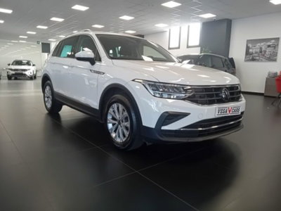 Volkswagen Tiguan 2.0 TDI 150 CV SCR DSG 4MOTION Life (3)
