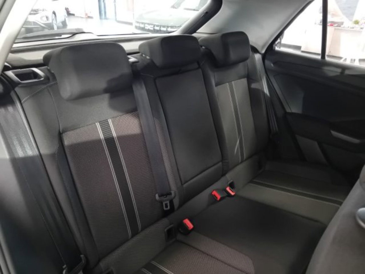 Volkswagen T-Roc 1.0 TSI Style BlueMotion Technology (11)