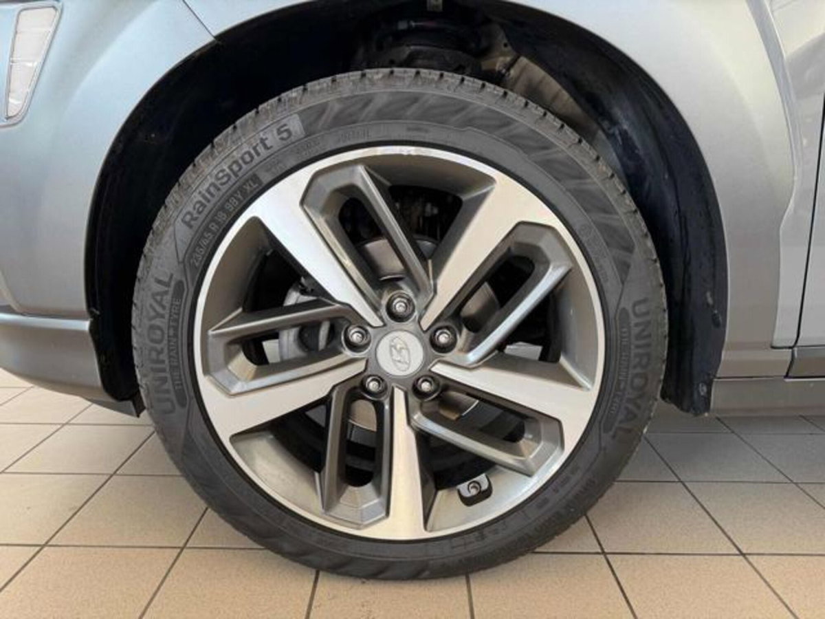 Hyundai Kona 1.6 CRDI 136 CV DCT Xpossible (19)