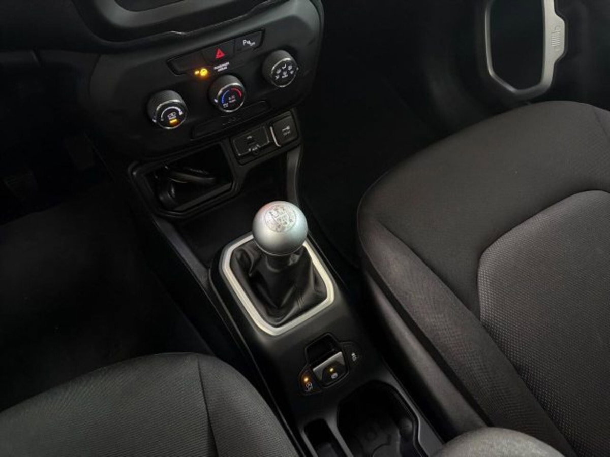 Jeep Renegade 1.6 E-TorQ EVO Longitude (11)