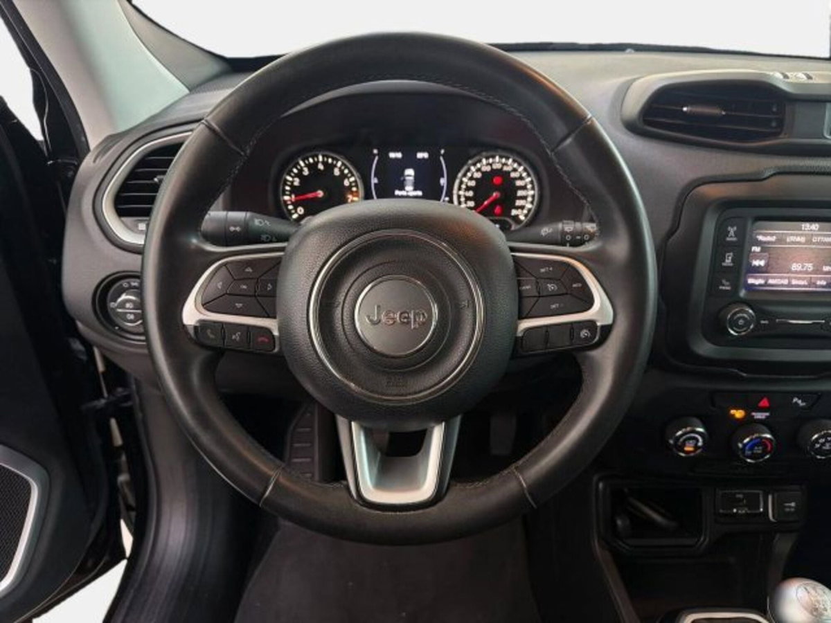Jeep Renegade 1.6 E-TorQ EVO Longitude (8)