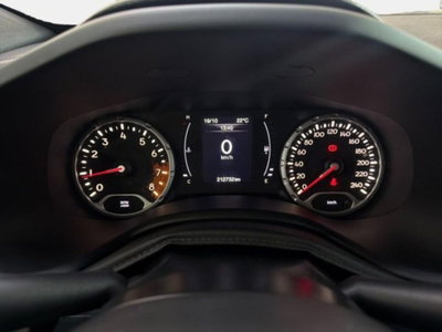 Jeep Renegade 1.6 E-TorQ EVO Longitude (9)