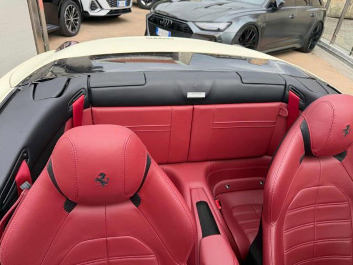 Ferrari California Spider California T DCT (10)