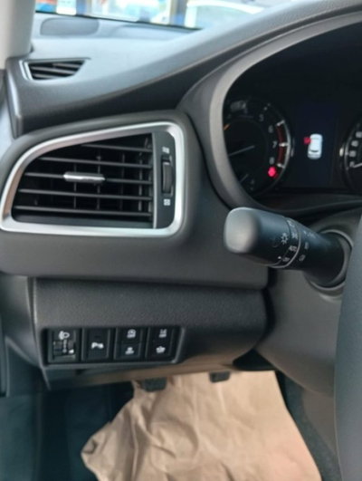 Suzuki S-Cross 1.4h Top 2wd 110cv (12)