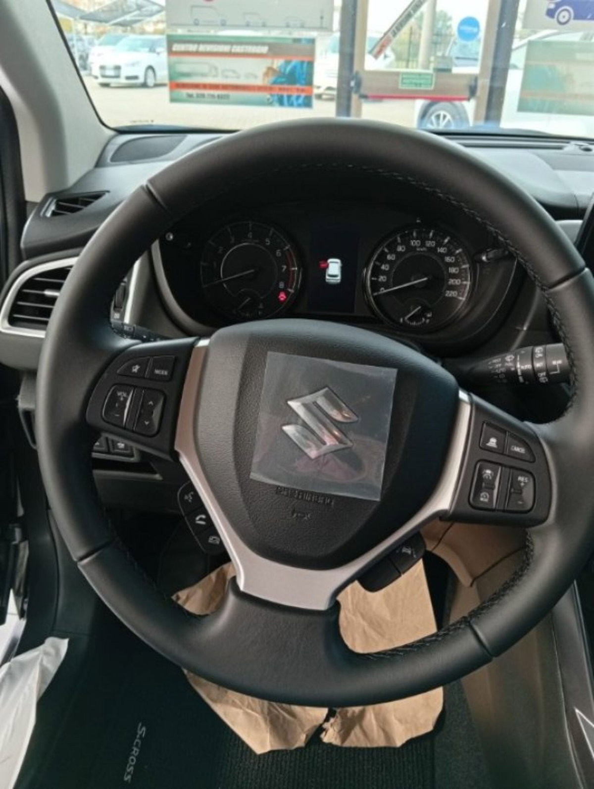Suzuki S-Cross 1.4h Top 2wd 110cv (15)