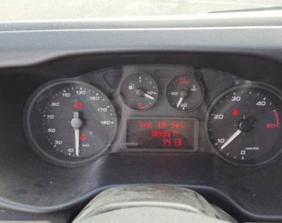 Iveco Daily Furgone 33S16V 2.3 HPT PM-TN Furgone (8)
